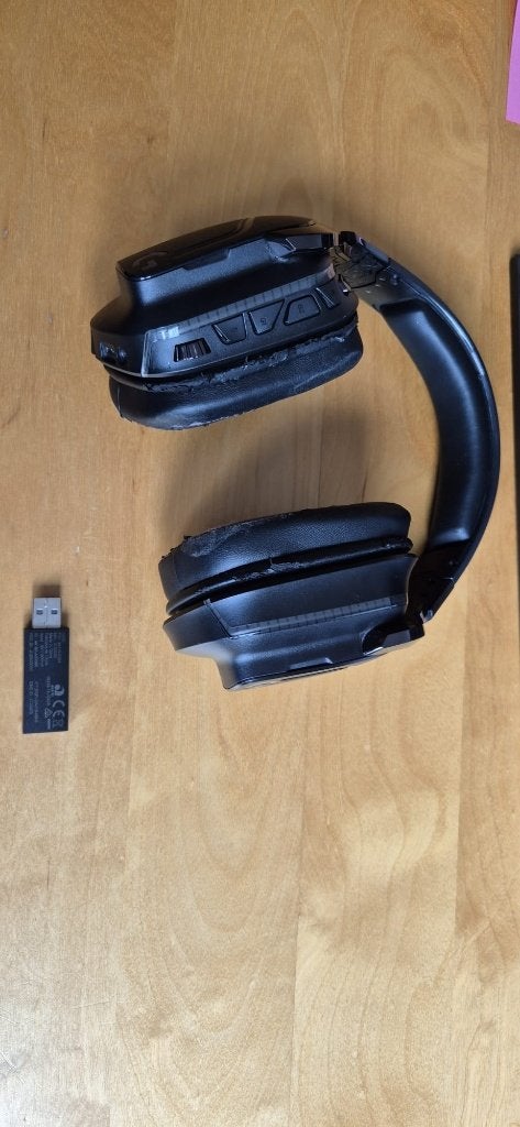 Logitech Wireless G935 Lightsync, Gebruikt, Logitech, Mute-functie, Ophalen of Verzenden