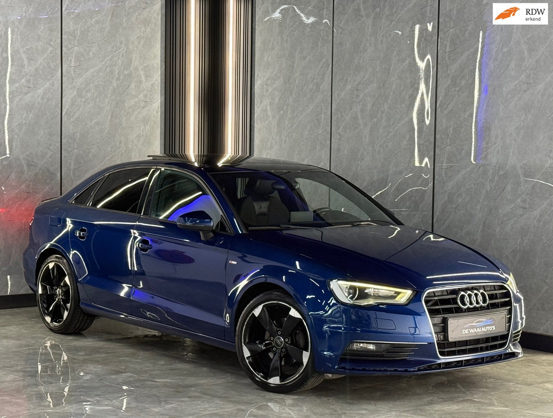 Audi A3 Limousine 2.0 TDI 3x S-Line |Pano|Automaat|Blind Spo, Auto's, Gebruikt, 4 cilinders, 150 pk, Blauw