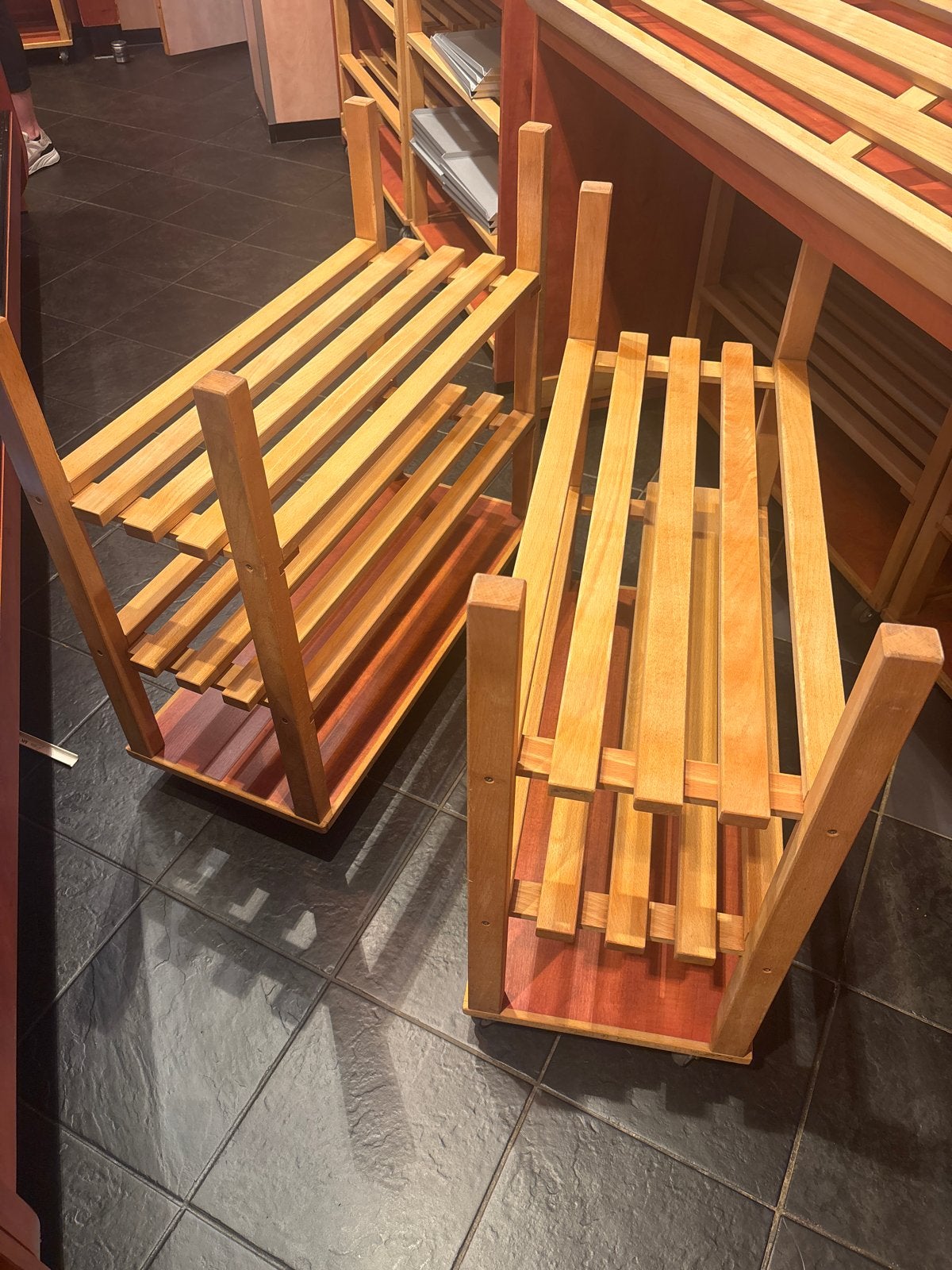 Houten rekken op wielen / 8 stuks, Ophalen, Gebruikt