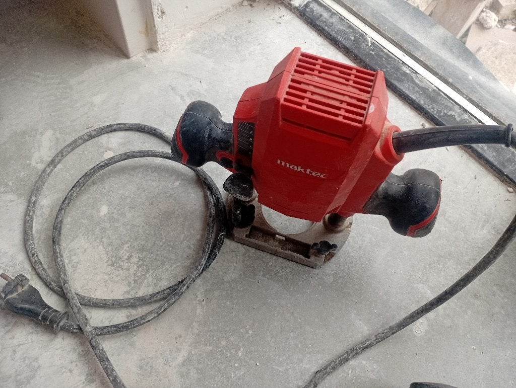 Maktec freesmachine, Gebruikt, Ophalen of Verzenden, Maktec, Bovenfrees