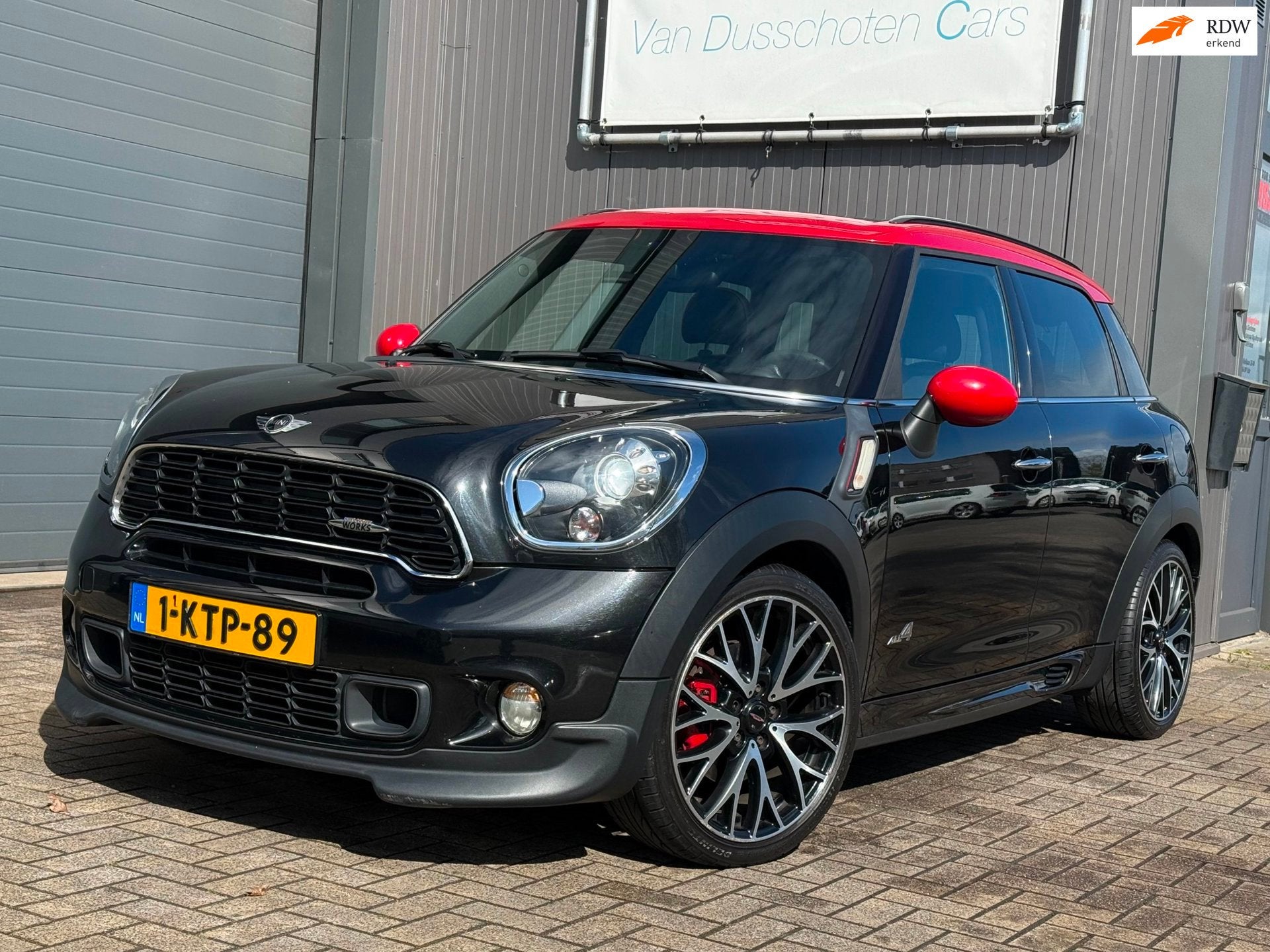 Mini Mini Countryman 1.6 John Cooper Works ALL4 Chili | 218, Euro 5, 1380 kg, Gebruikt, Zwart