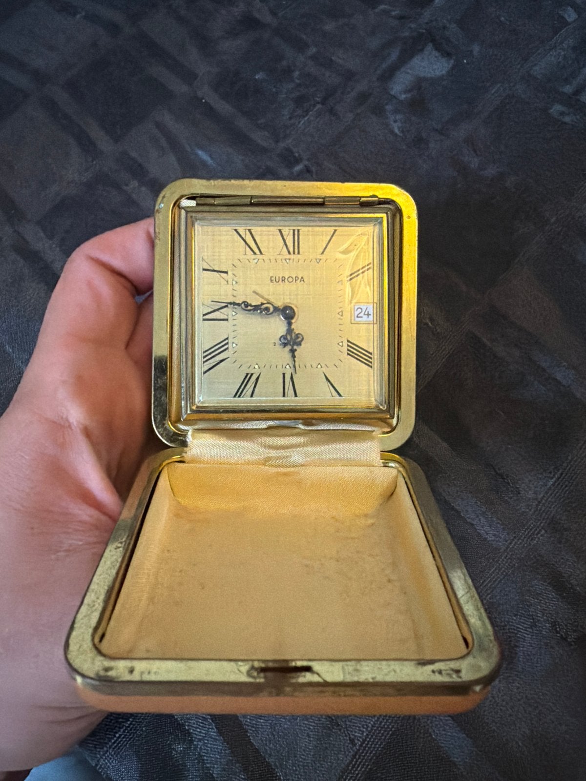 Vintage Europa reiswekker met datumfunctie, Antiek en Kunst, Antiek | Klokken, Ophalen