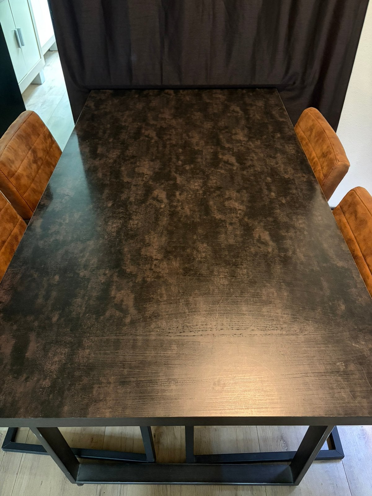 Eettafel, Ophalen, Zo goed als nieuw, 4 tot 6 stoelen