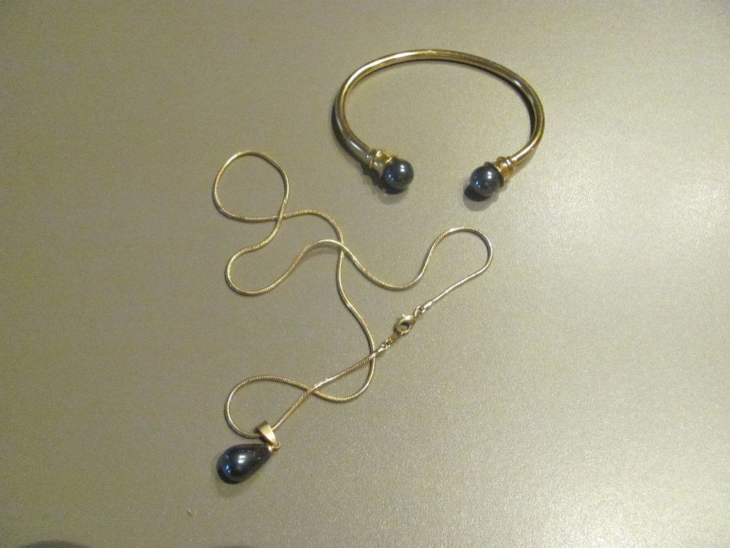 Topas - 2 armbanden en een ketting met hanger, Overige materialen, Ophalen of Verzenden, Zo goed als nieuw, Met bedels of kralen