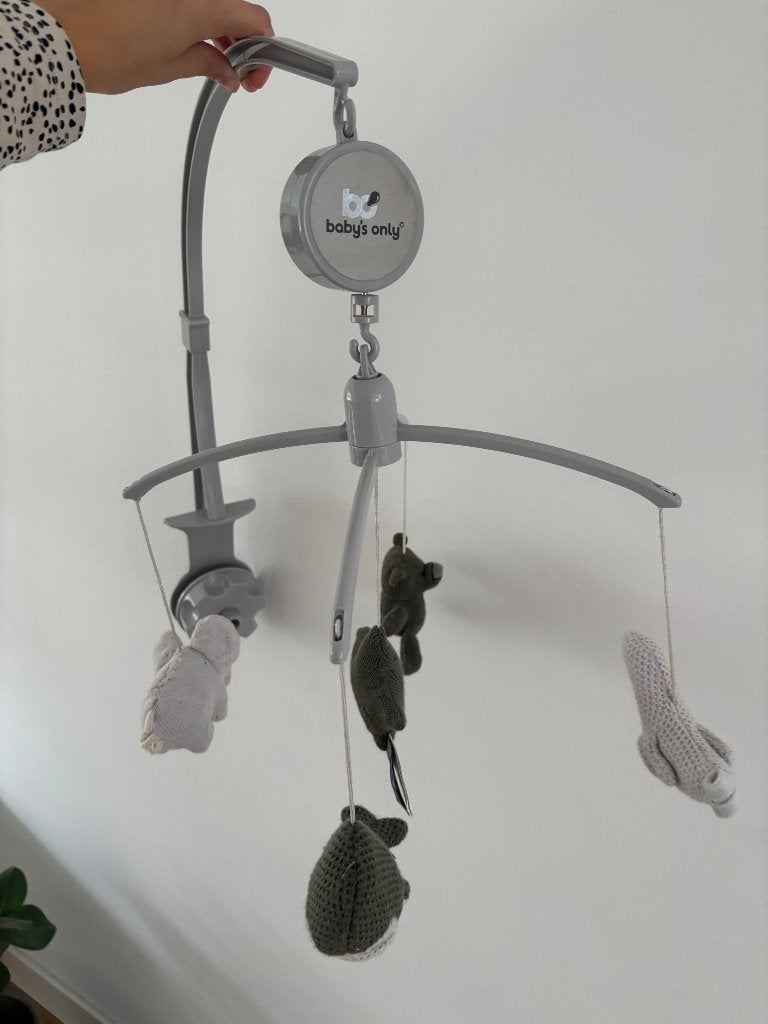 Baby's Only gebreide boxmobiel met muziek - lichtgrijs, Ophalen, Gebruikt, Mobiel, Met geluid