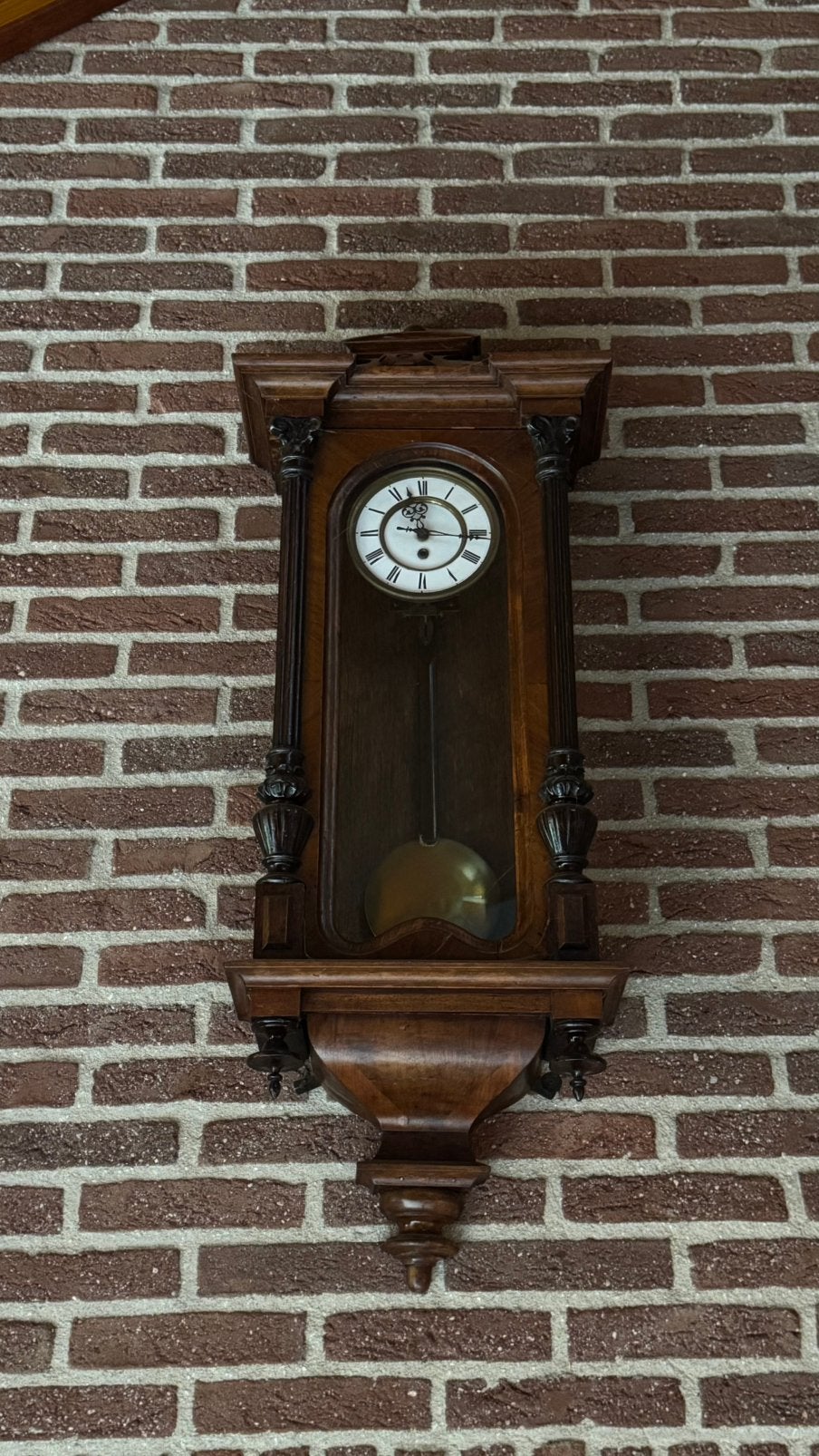 Antieke Wandklok met Slinger, Ophalen