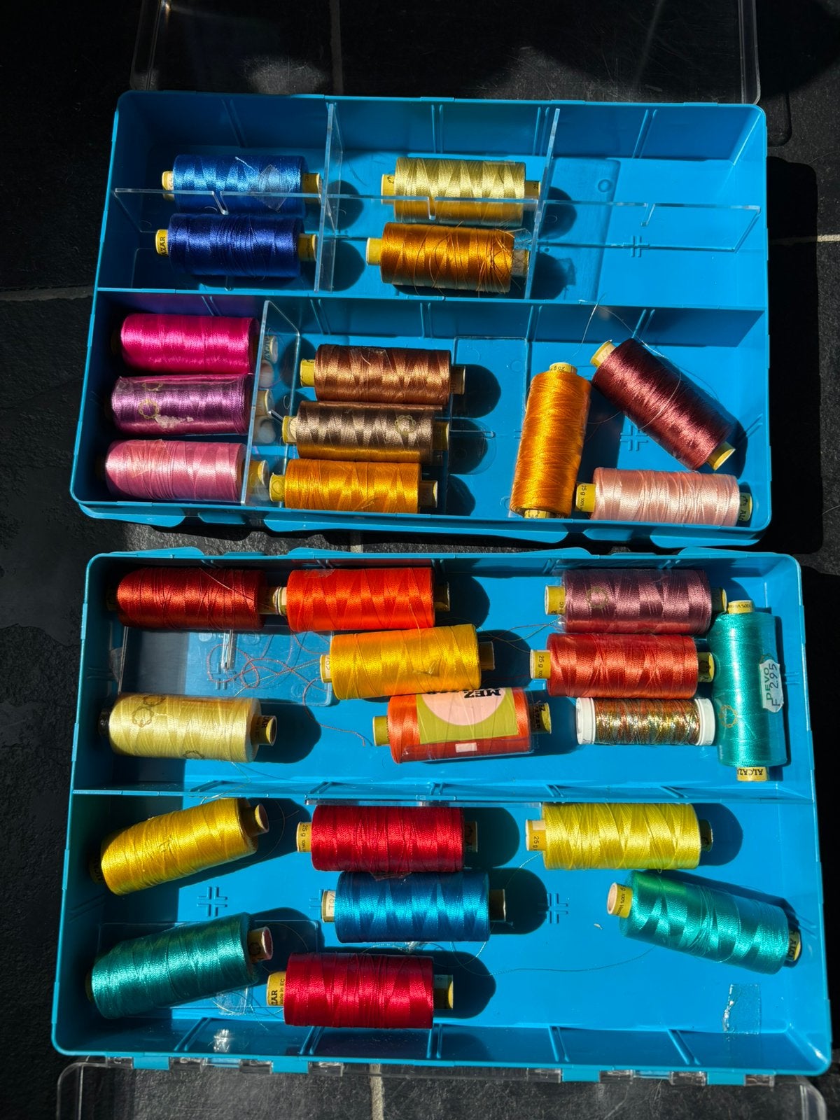 28x! Vintage metallic garen / naaigarens MEZ Alcazar Sulky🧵, Ophalen of Verzenden, Zo goed als nieuw, Garen of Naald(en)
