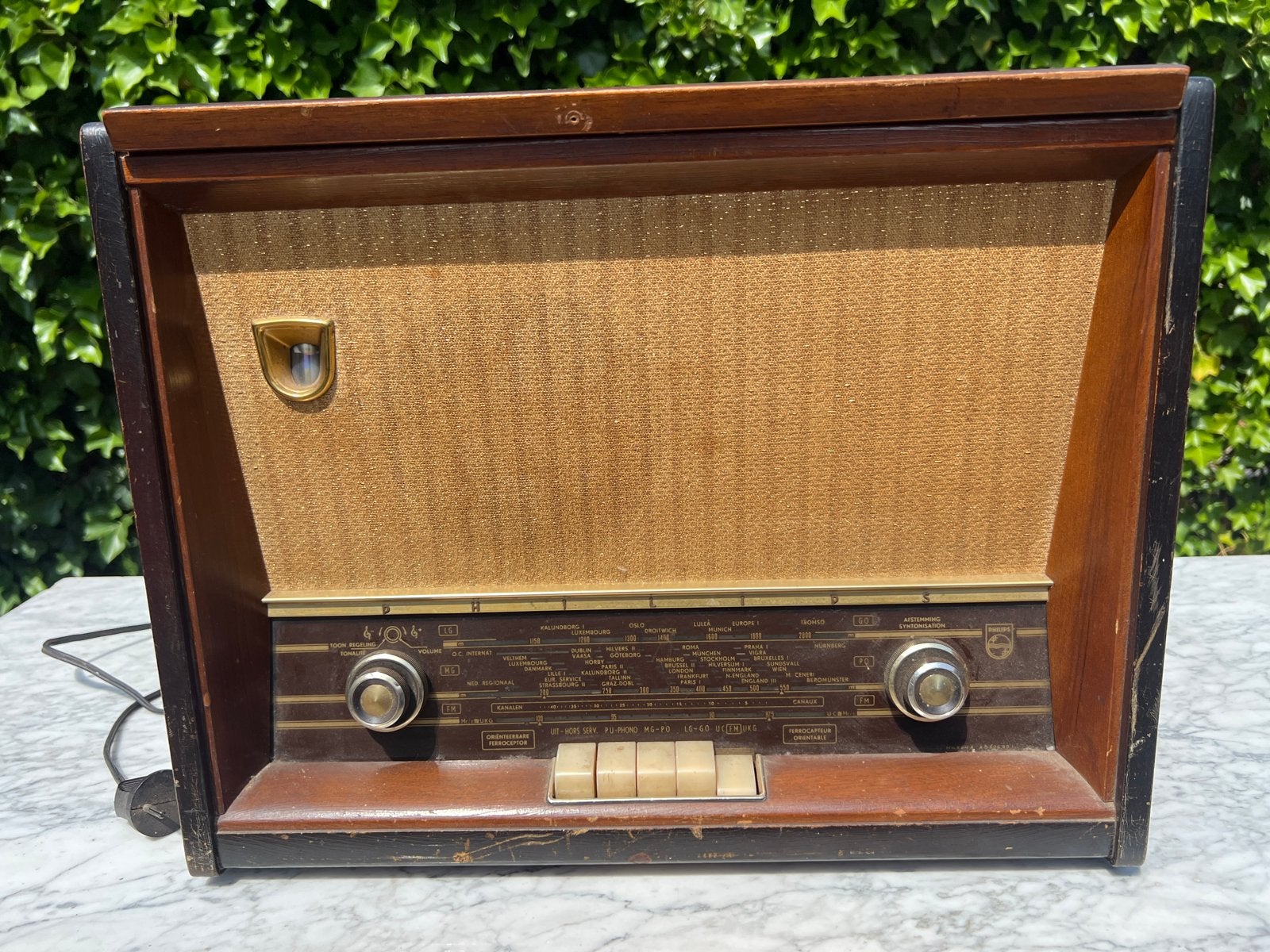 Vintage Philips buizenradio met platenspeler, Ophalen, Gebruikt, Radio