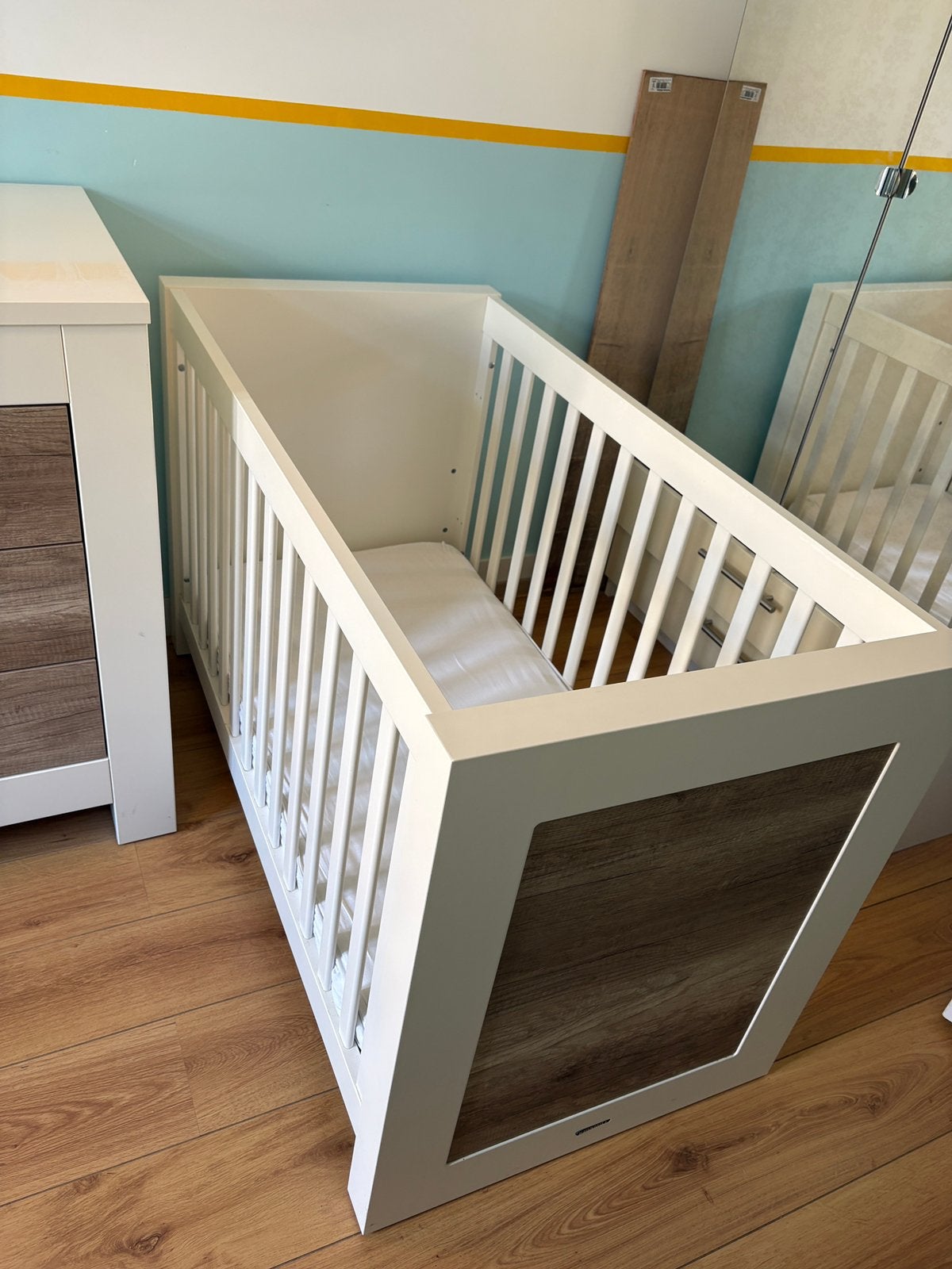 Kidsmill ledikant en commode, Ophalen, Zo goed als nieuw, Jongetje of Meisje