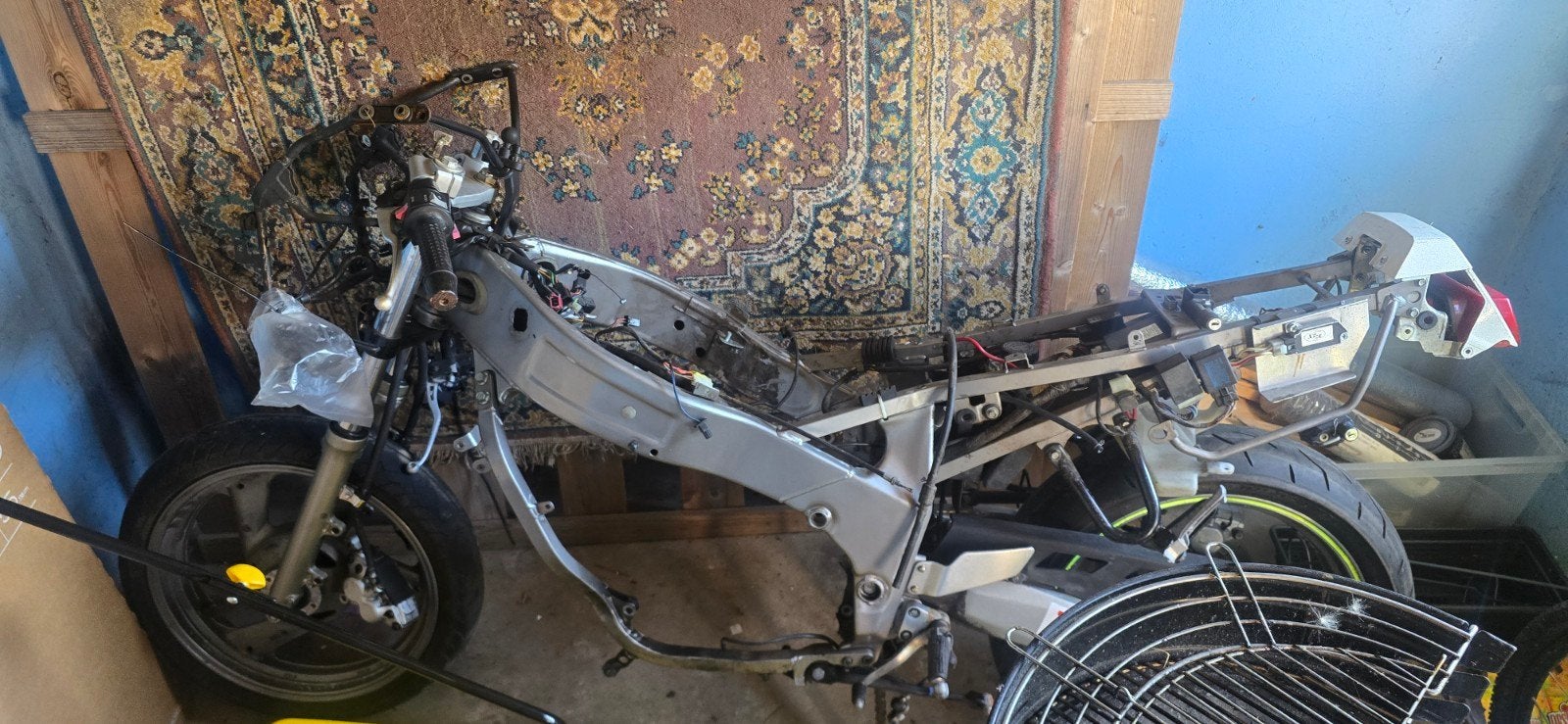 yamaha fzr 600 in onderdelen, Ophalen