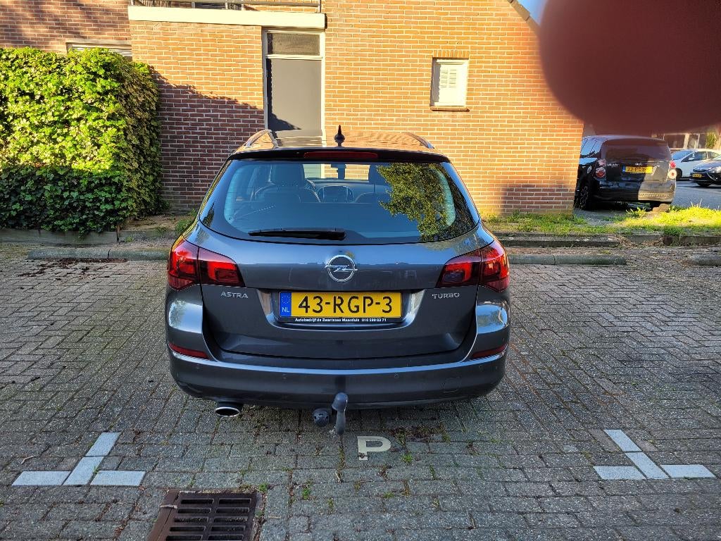 Opel Astra 1.4 Turbo 103KW ST 2012 Grij       2650euro, Voorwielaandrijving, Zwart, Origineel Nederlands, Handgeschakeld