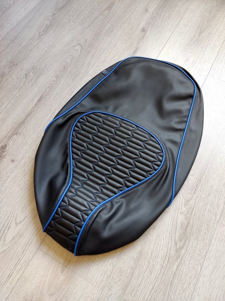 UITVERKOOP! Zadelhoes buddydek Vespa Sprint Primavera blauw, Info@jynkx.com, Nieuw, Ophalen of Verzenden, Piazza 99