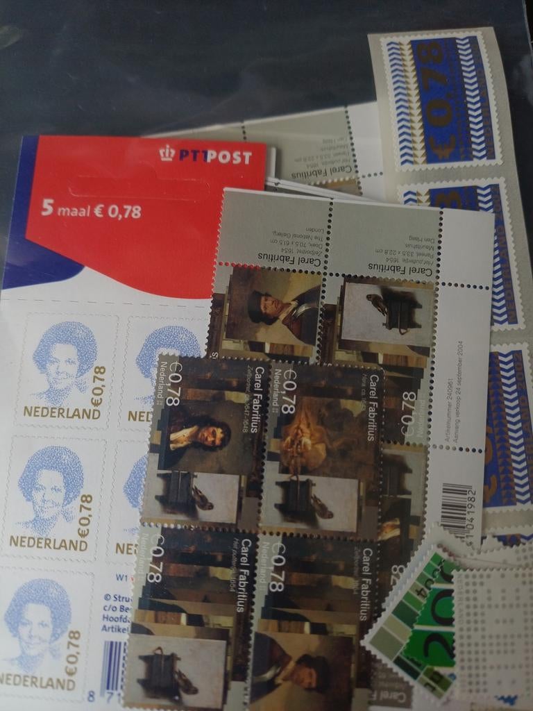 zakje met 100 postzegels € 0,78 met 50% korting nominaal, Postzegels en Munten, Postzegels | Nederland, Ophalen of Verzenden, Na 1940