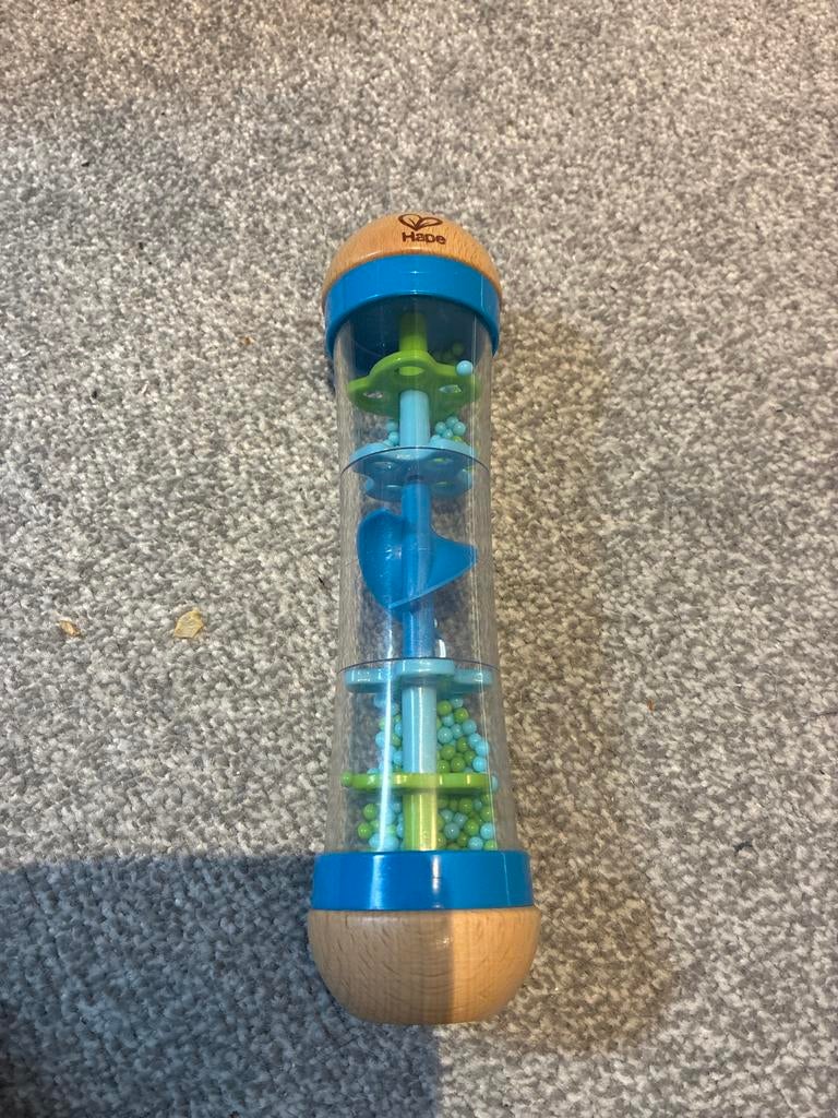 Hape Regenmaker Rammelaar - Zo goed als nieuw, Kinderen en Baby's, Speelgoed | Babyspeelgoed, Verzenden, Zo goed als nieuw, Rammelaar