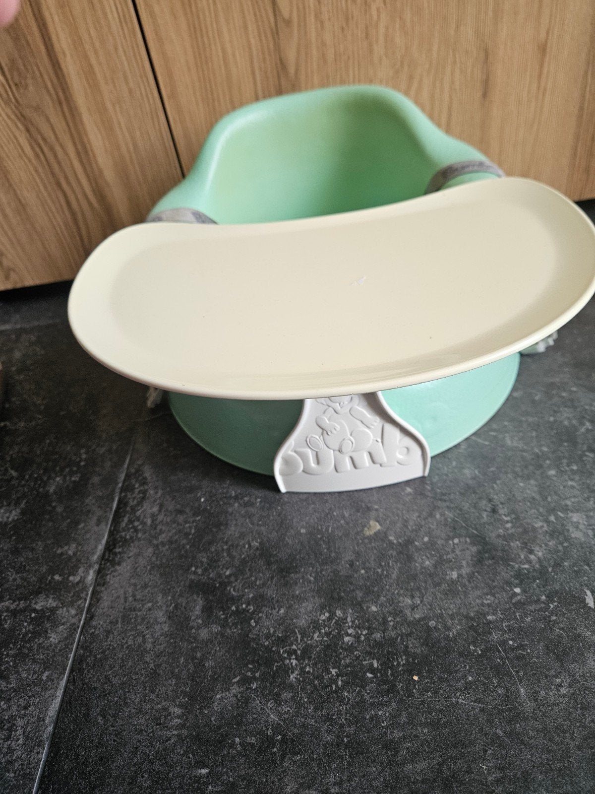 Bumbo stoeltje met eetblad, Kinderen en Baby's, Ophalen of Verzenden, Gebruikt, Overige typen, Afneembaar eetblad