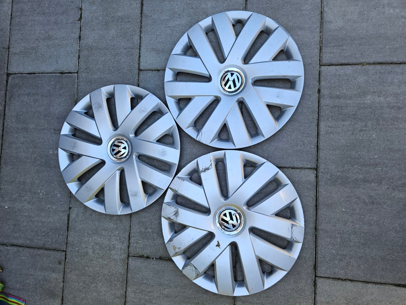 3x Volkswagen wieldoppen - Gebruikt, Auto diversen, Ophalen, Gebruikt