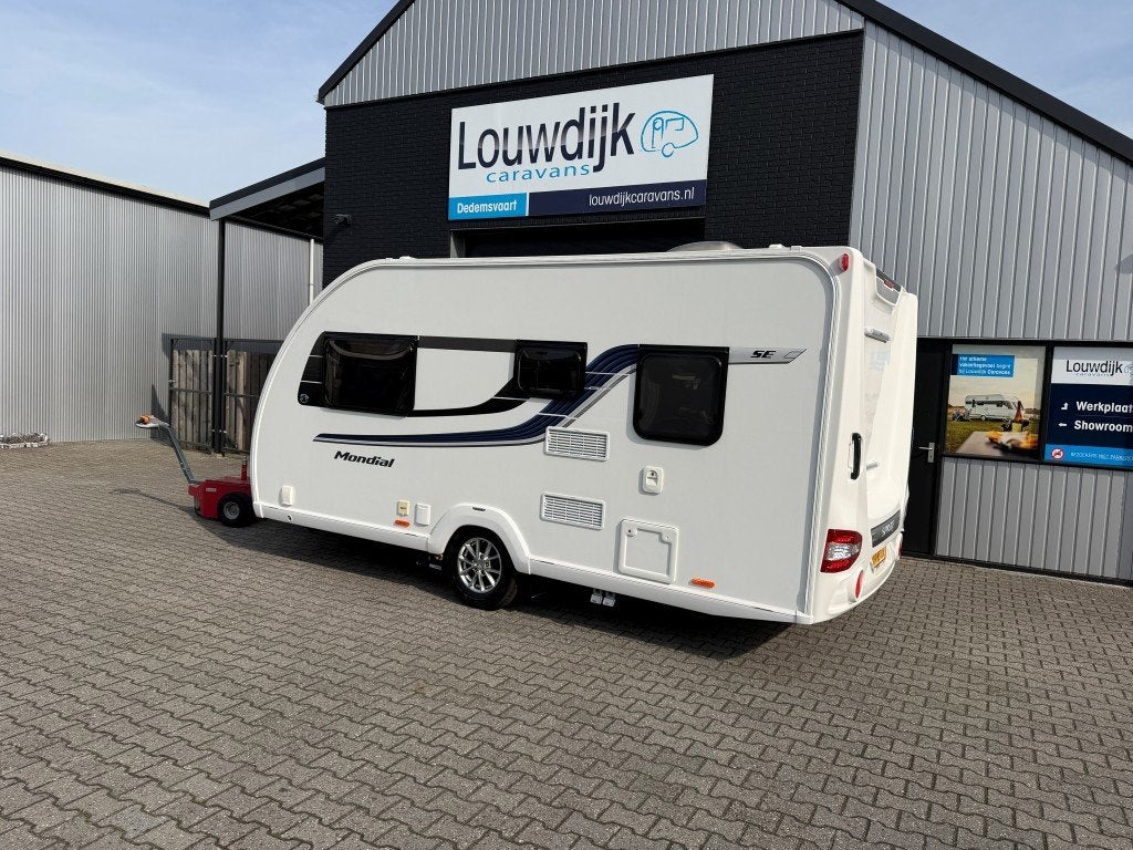 SPRITE Mondial 420 ’18 (Mover, Enkele Bedden, Douche), 2 aparte bedden, Rondzit, Tot en met 2, Bedrijf
