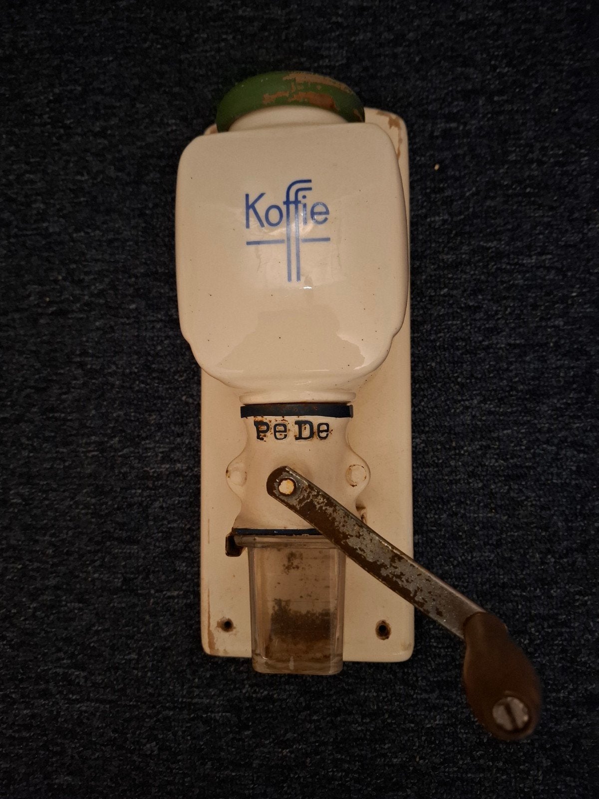 Koffiemolens 2 oude, Ophalen of Verzenden