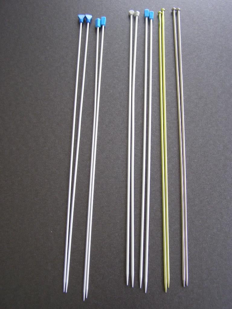 Breinaalden, mt 3 en 3½; 6 sets van 2 met knop, Ophalen of Verzenden, Gebruikt, Breien, Naald