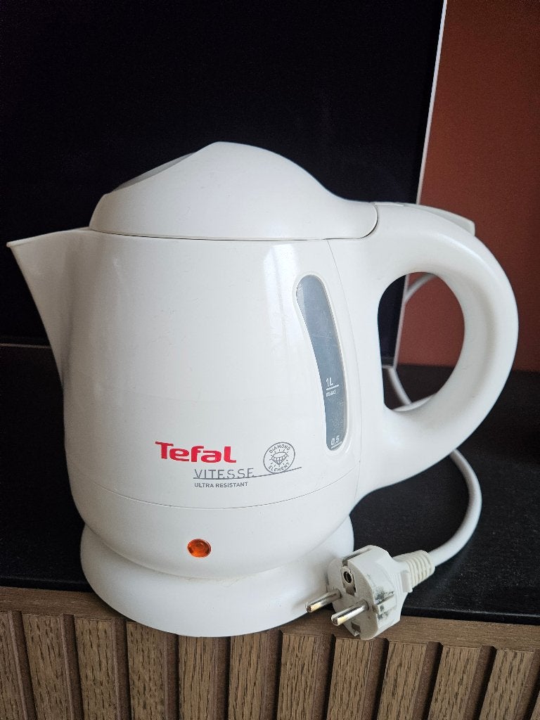 Tefal vitesse waterkoker 1 liter wit, 1 tot 2 liter, Ophalen of Verzenden, Gebruikt