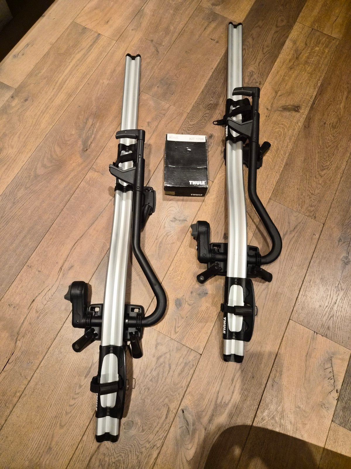 Thule ProRide 591 Dakdrager Fietsendrager (2 stuks), Ophalen, 2 fietsen, Zo goed als nieuw, Dakdrager