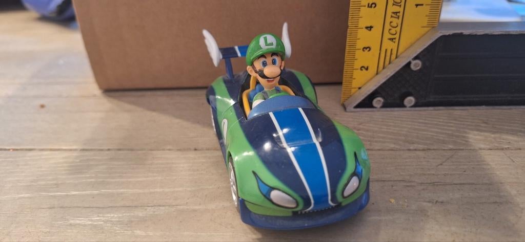 Luigi poppetje in speed pull auto super Mario (24.1), ., Ophalen of Verzenden, Zo goed als nieuw, .