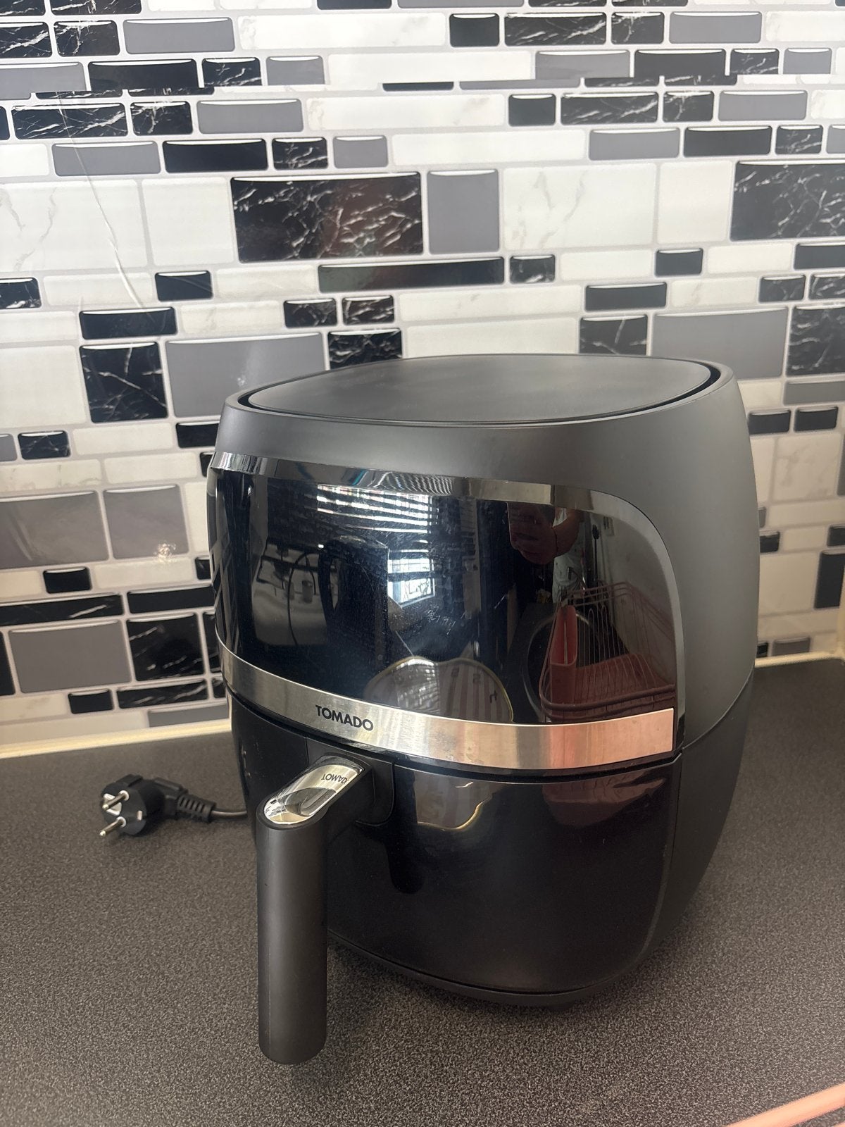 Tomado Airfryer, Witgoed en Apparatuur, Ophalen, Zo goed als nieuw, Airfryer, Minder dan 750 gram