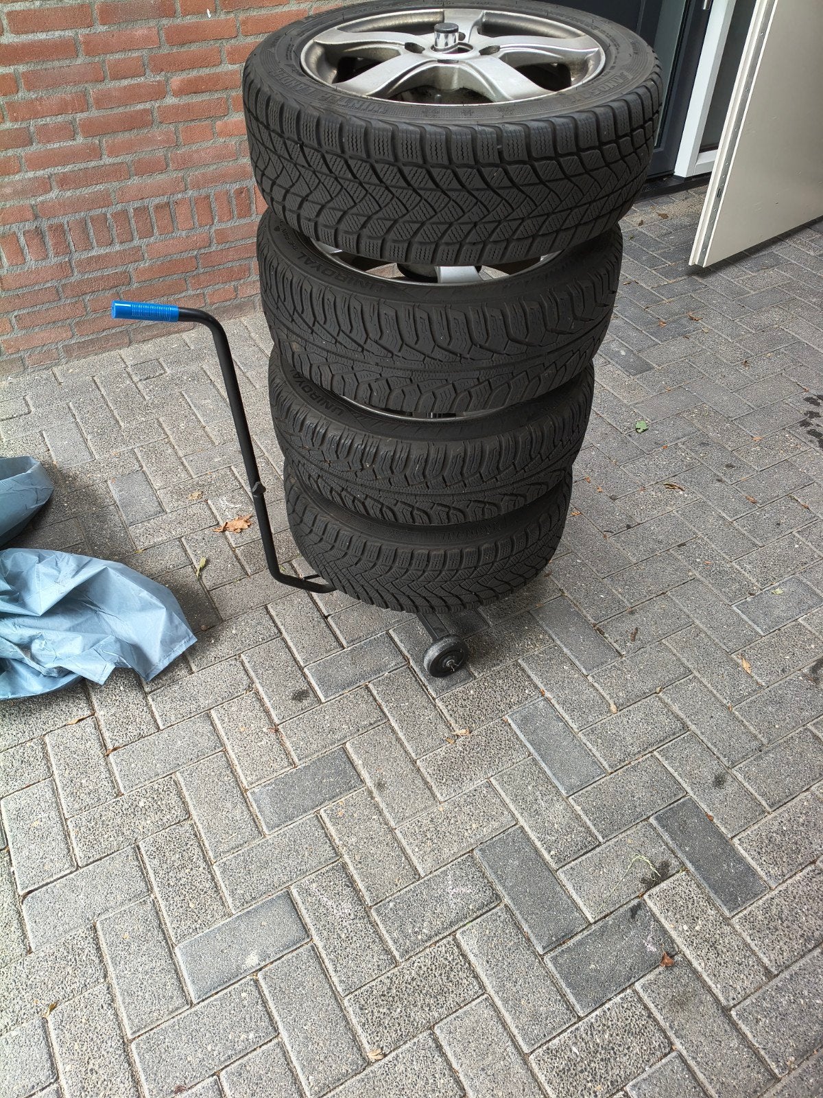 Winterbanden 195/55 R16 voor o.a. Peugeot 208 te koop, Ophalen, Gebruikt