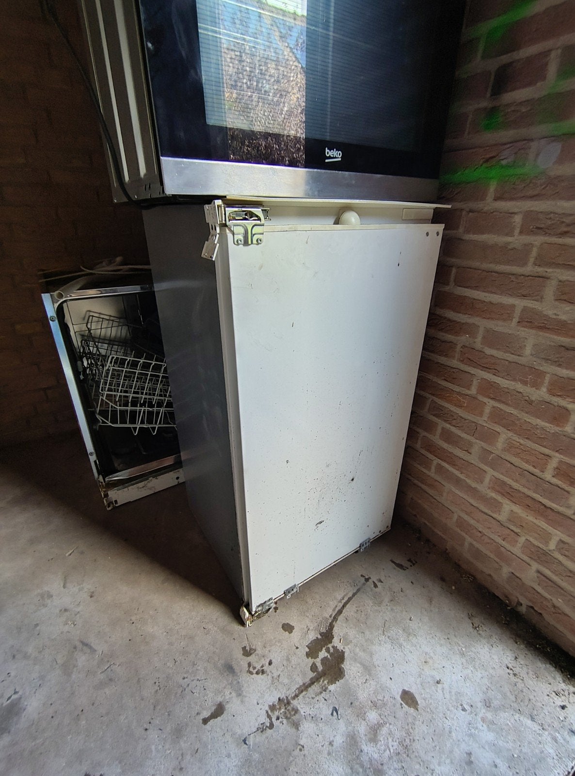 Oude inbouw koelkast - Werking onbekend, Ophalen, Niet werkend, Zonder vriesvak, 85 tot 120 cm