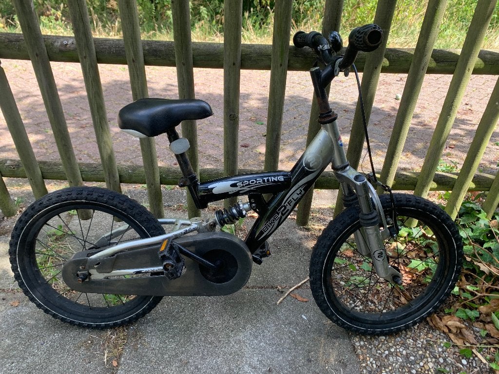 Kinder mountainbike 16 inch, Fietsen en Brommers, Velgrem, Ophalen, Overige merken, 16 tot 20 inch