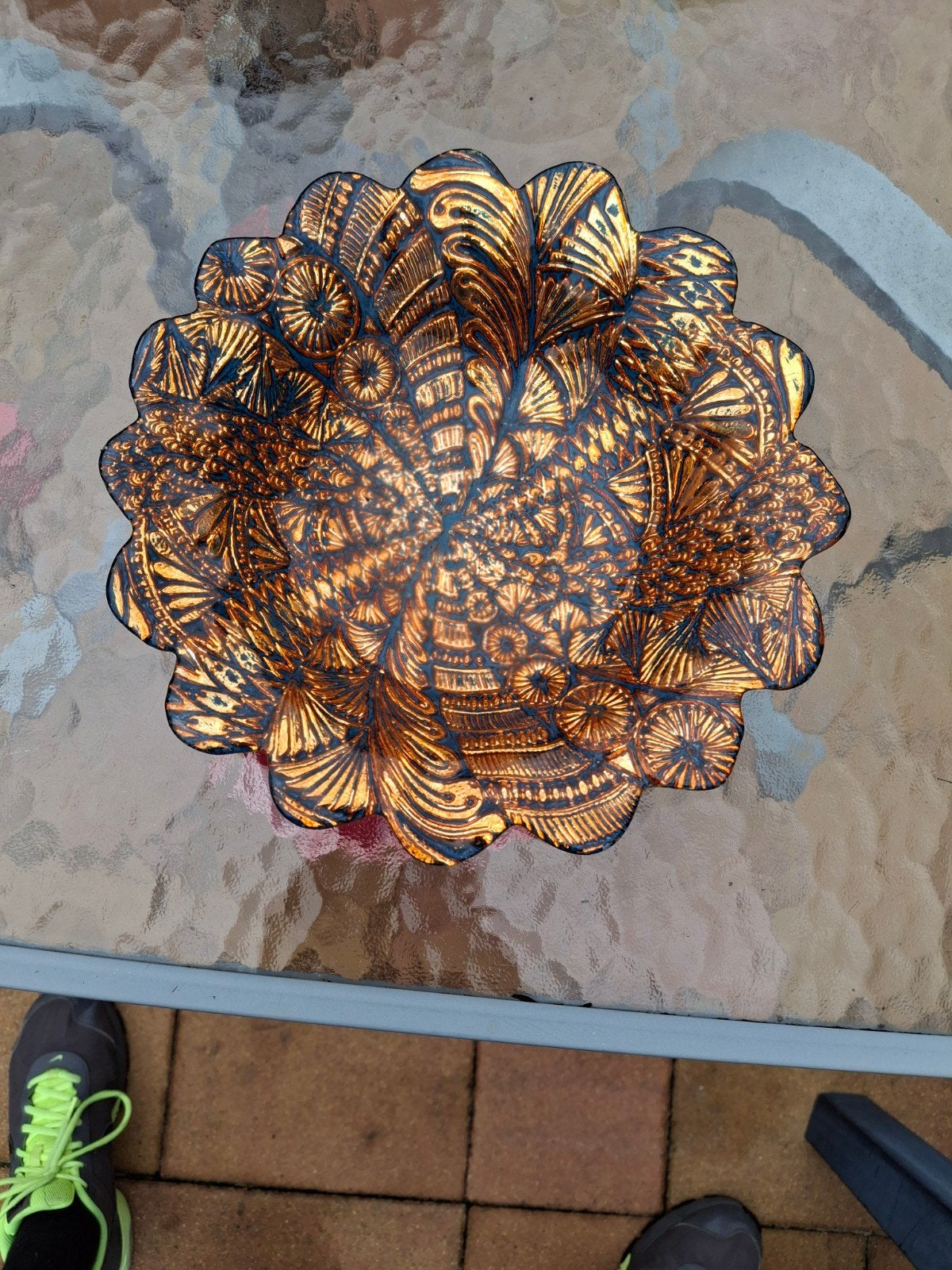 Decoratieve schaal met reliëfpatroon - Goudkleurig, Ophalen