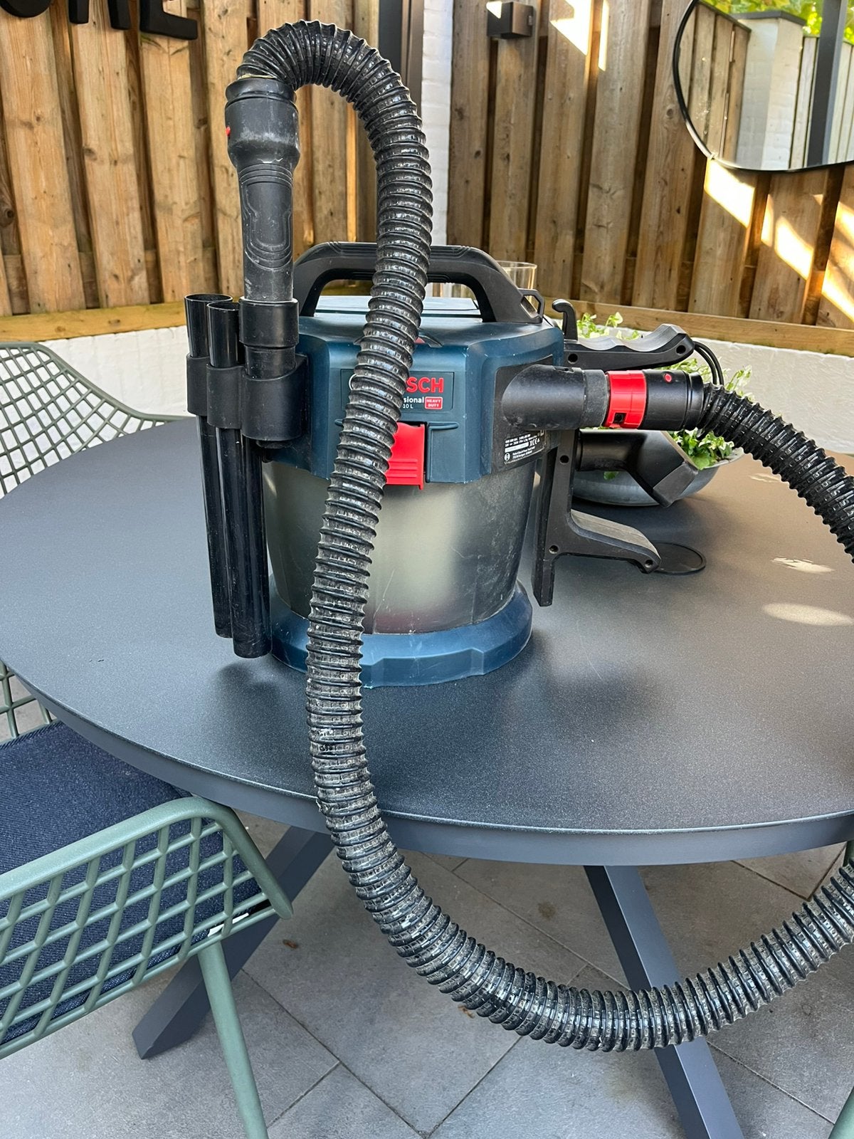 Bosch blauw stofzuiger op accu, Ophalen, Zo goed als nieuw