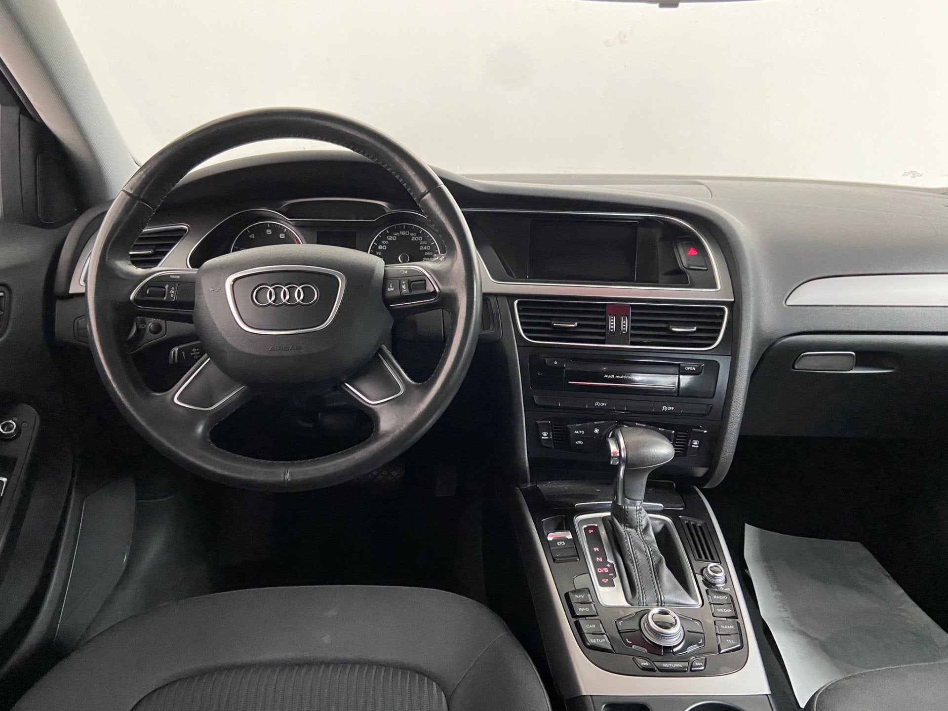 Audi A4 Avant 1.8 TFSI Business Edition (bj 2013, automaat), Auto's, Audi, Euro 5, Gebruikt, 4 cilinders, 1505 kg