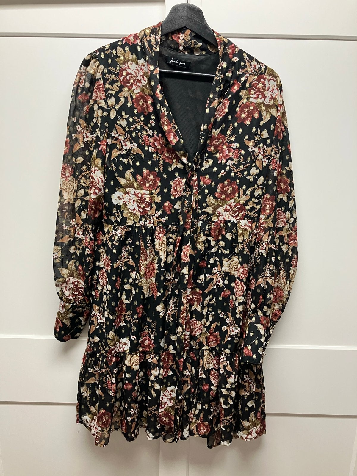 Jurkje met bloemenprint - Knielengte - Universele maat, Kleding | Dames, Maat 38/40 (M), Meerkleurig, Ophalen of Verzenden, Knielengte