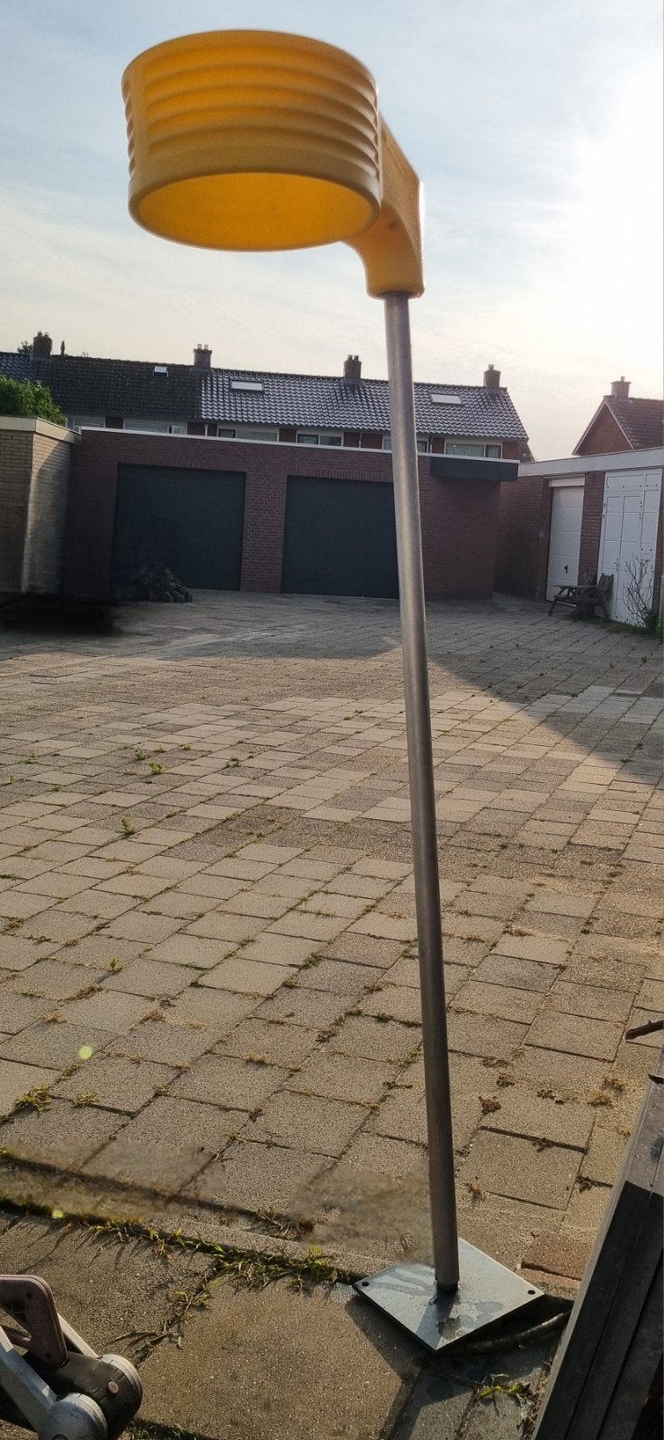 Korfbalpaal met bal, Ophalen, Korf of Paal
