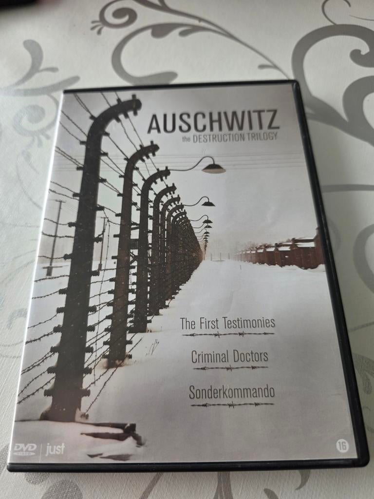 Auschwitz, Ophalen of Verzenden, Gebruikt