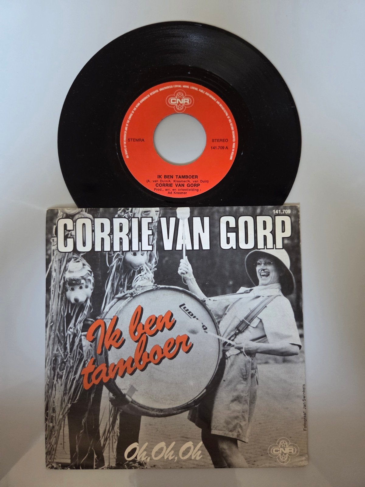 Corrie van Gorp - Ik ben tamboer, Ophalen of Verzenden, Gebruikt, 7 inch, Nederlandstalig