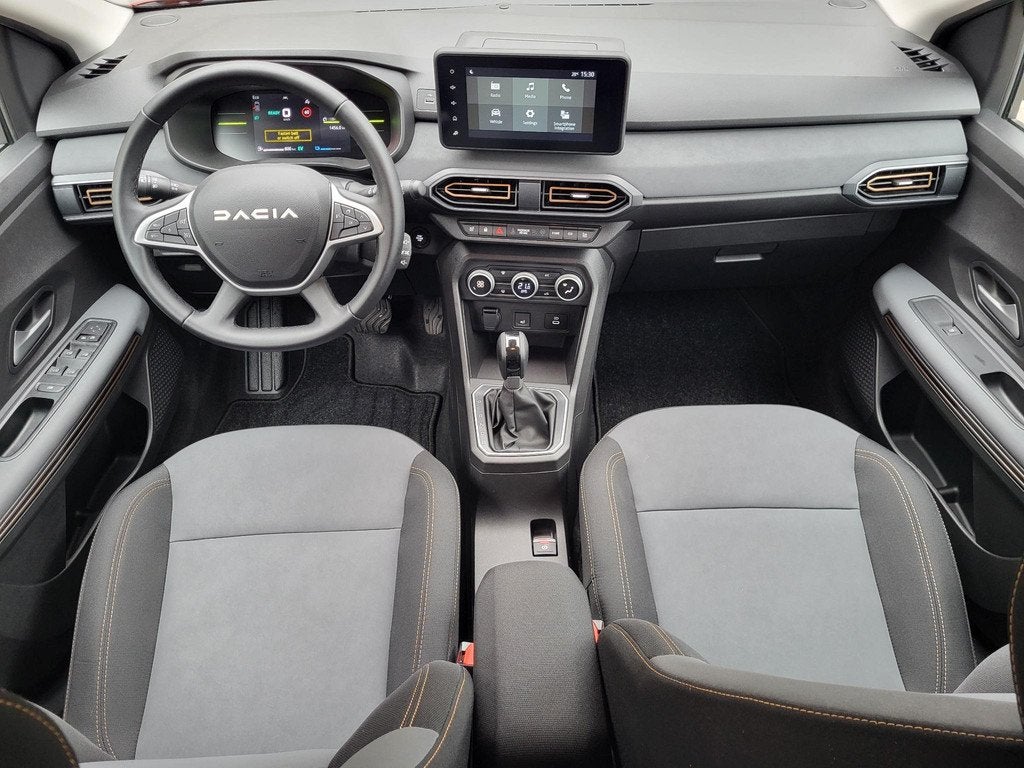 Dacia Jogger 1.6 Hybrid 140 Extreme 7p Automaat / 7- persoon, Gebruikt, 4 cilinders, Bruin, 7 stoelen