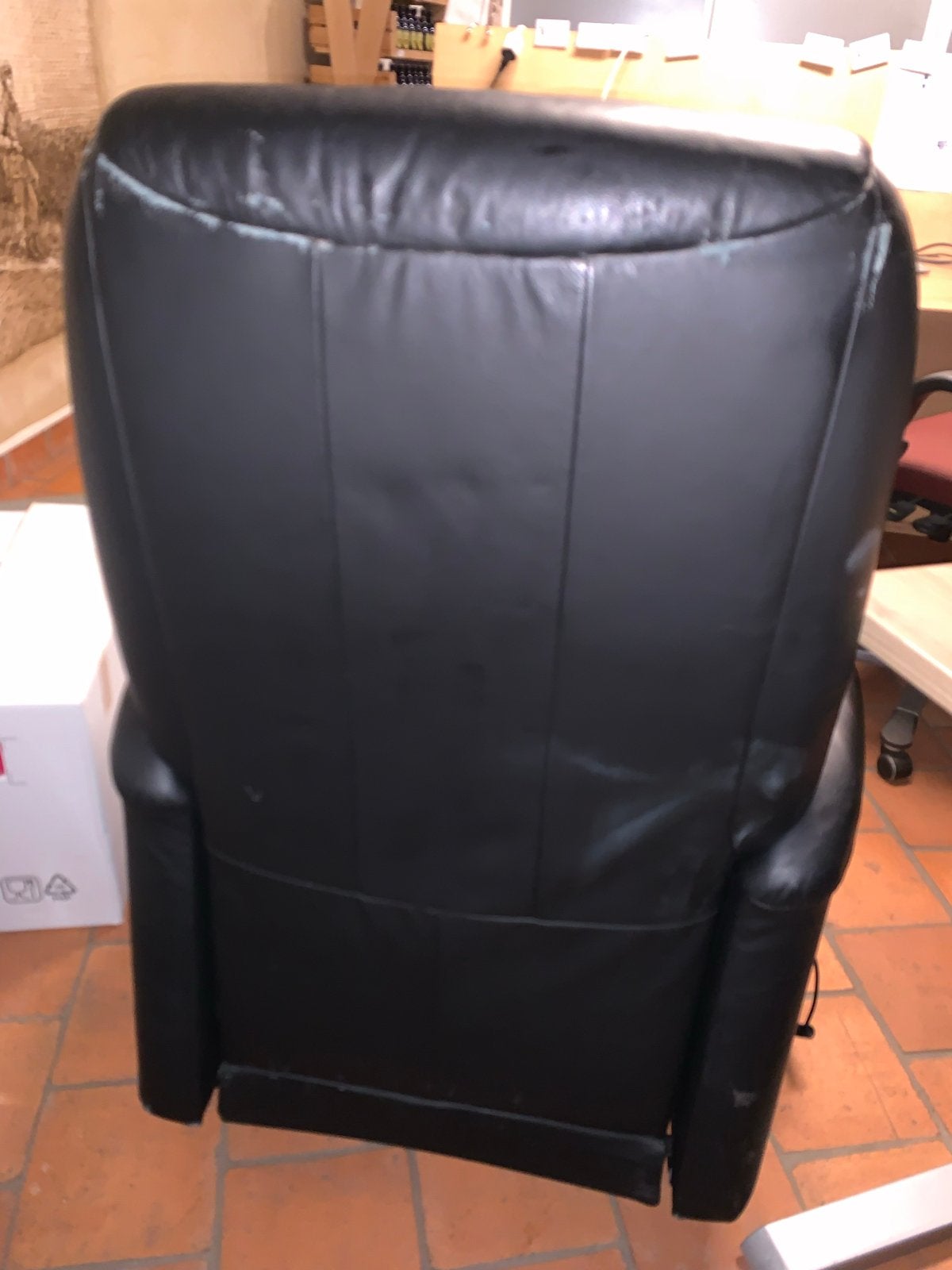 Zwarte leren relaxfauteuil met massagefunctie, Ophalen, Gebruikt, Zwart, Leer