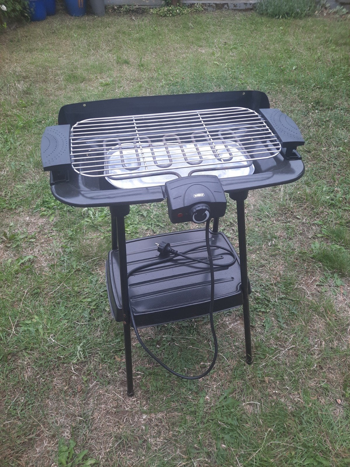 Handige elektrische grill voor camping of tuin, Ophalen, Zo goed als nieuw, MBO