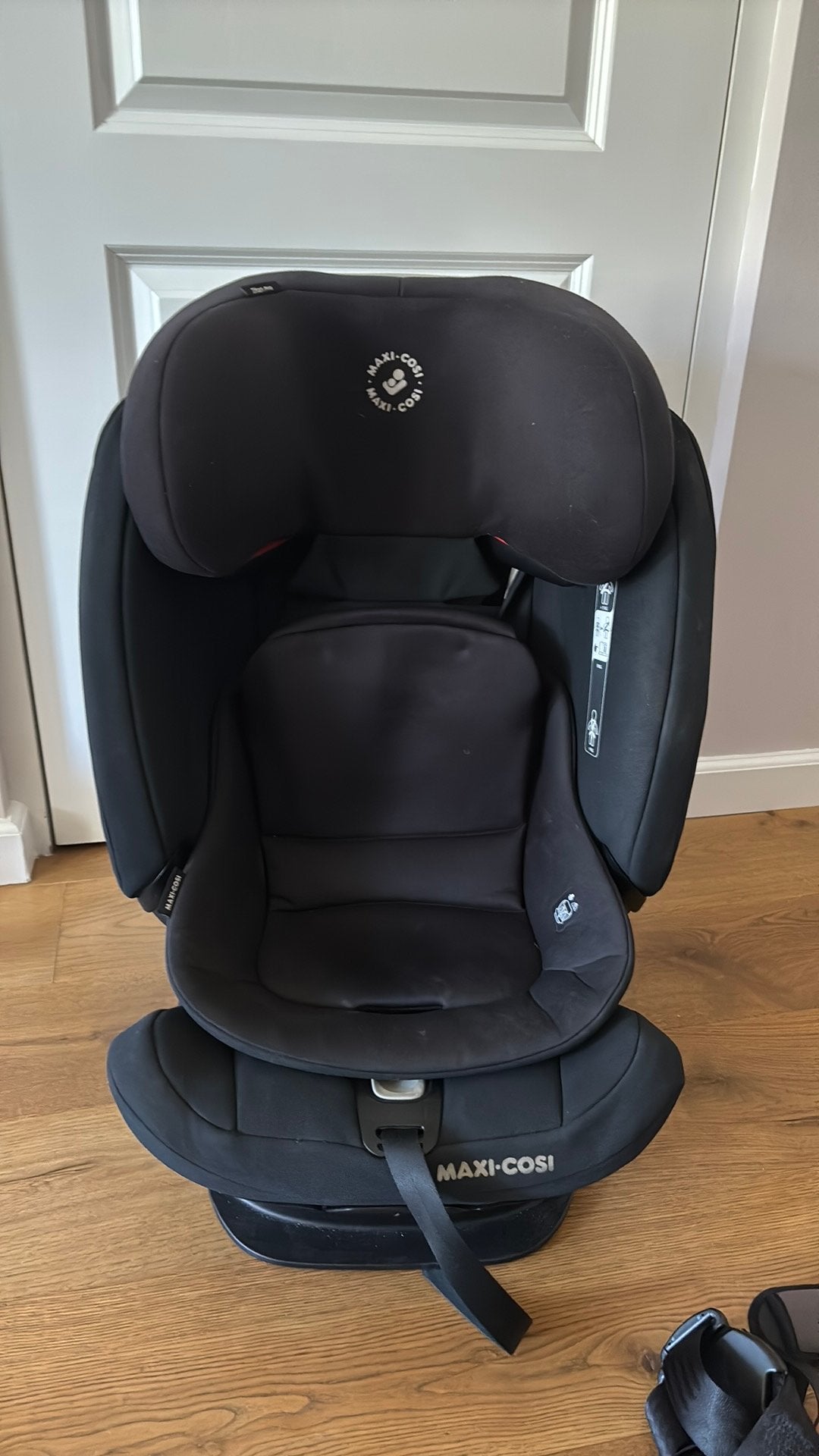 Maxi-Cosi Tobi autostoel - Zwart - Isofix-Gebruikt, Kinderen en Baby's, Autostoeltjes, Ophalen, 9 t/m 18 kg, Zijbescherming, Maxi-Cosi