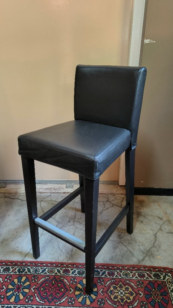 Ikea BERGMUND kruk, Ophalen, Met voetsteun, 60 tot 90 cm, Leer