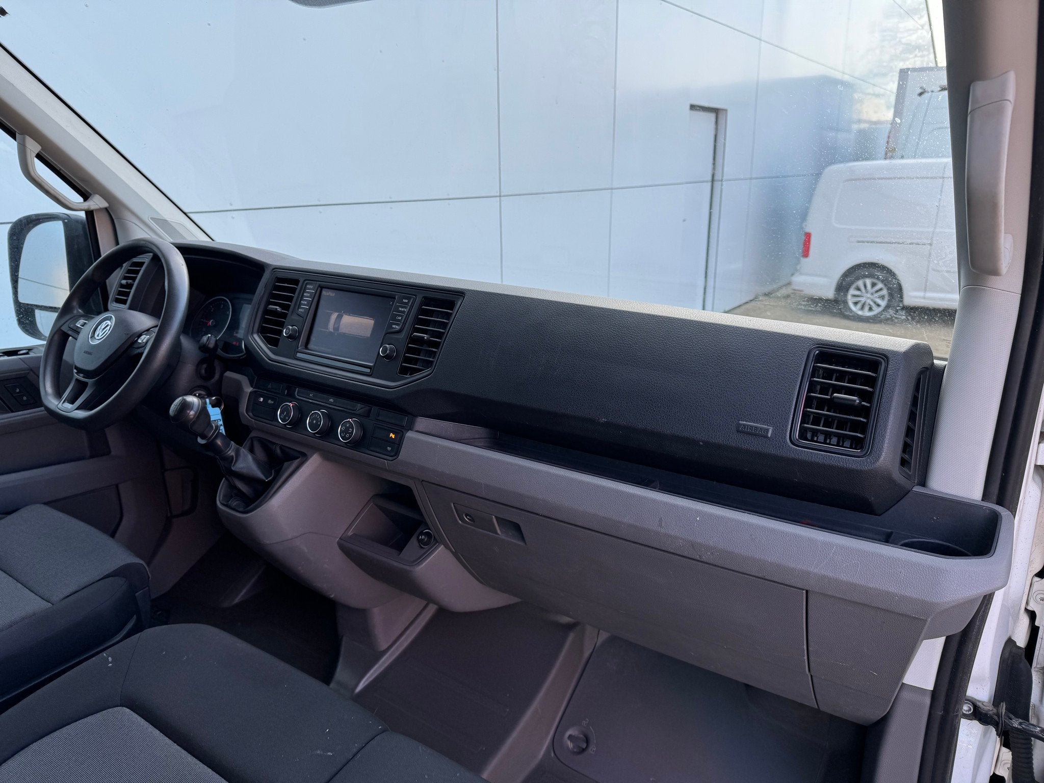 Volkswagen Crafter 2.0 TDI 140 PK Glasresteel Glastransporte, 0 cilinders, Euro 6, Volkswagen, Wit