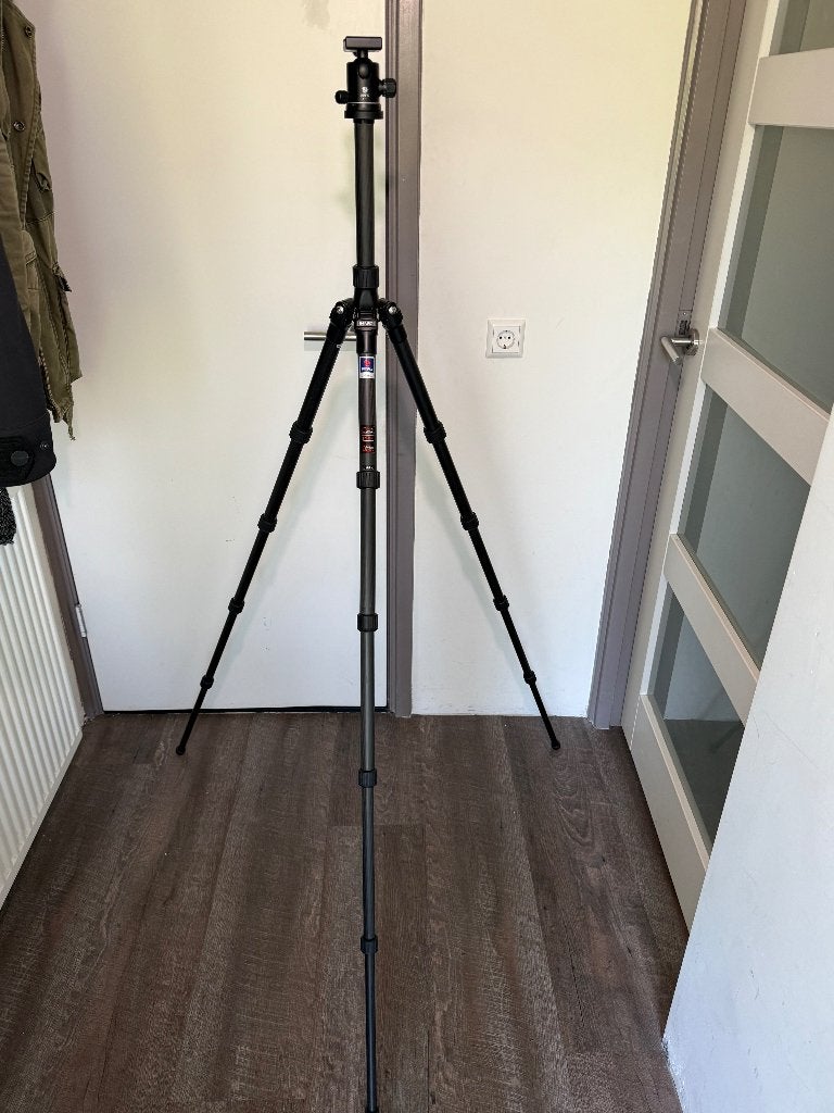 Benro carbon tripod + B1 ballhead – mint staat, compleet, Zo goed als nieuw, 150 tot 175 cm, Met balhoofd, Ophalen of Verzenden