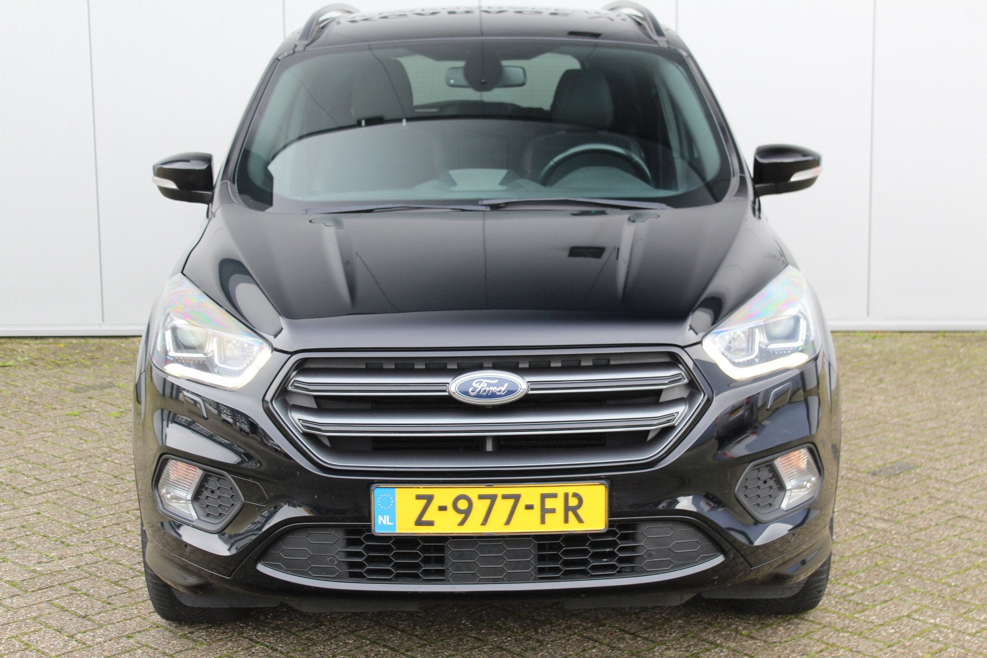 Ford Kuga 1.5-150pk EcoBoost ST-Line Nette goed onderhouden, Auto's, Voorwielaandrijving, 4 cilinders, Zwart, 14 km/l