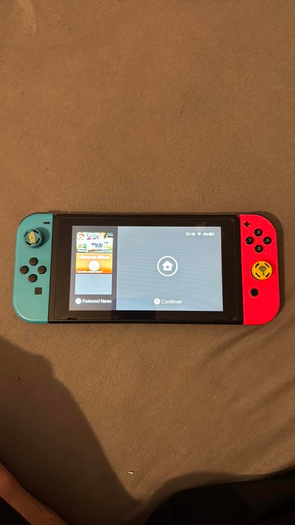 Switch v1 128gb modded 200gb micro sd sandisc original., Spelcomputers en Games, Spelcomputers | Nintendo Switch, Ophalen, Zo goed als nieuw