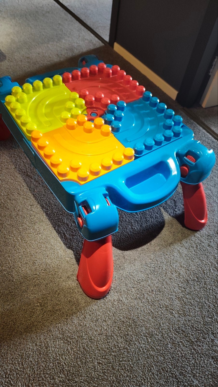 Blokkentafel met voor bouw blokken, Ophalen, Nieuw