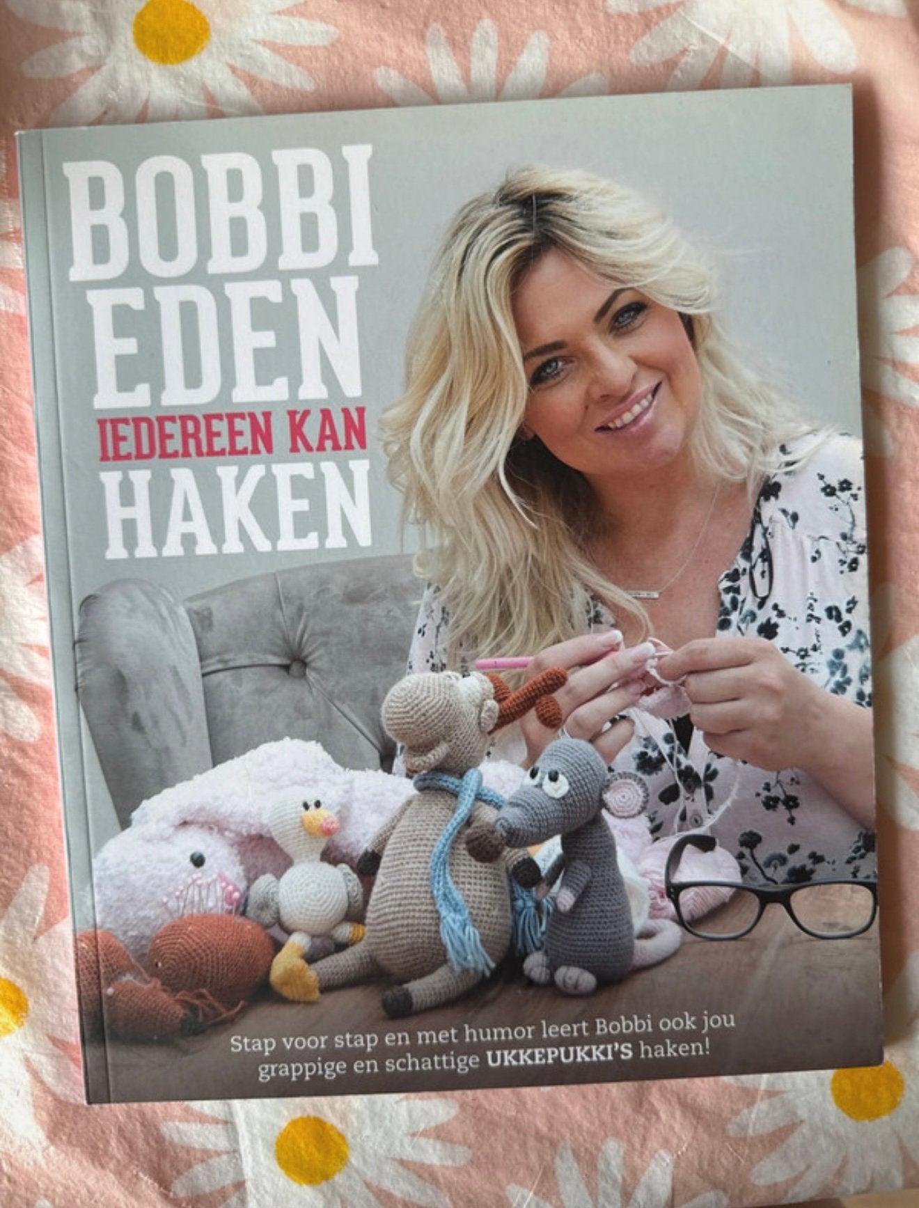 Bobbi Eden iedereen kan Haken amigurumi crochet pattern, Ophalen of Verzenden, Zo goed als nieuw, Breien en Haken