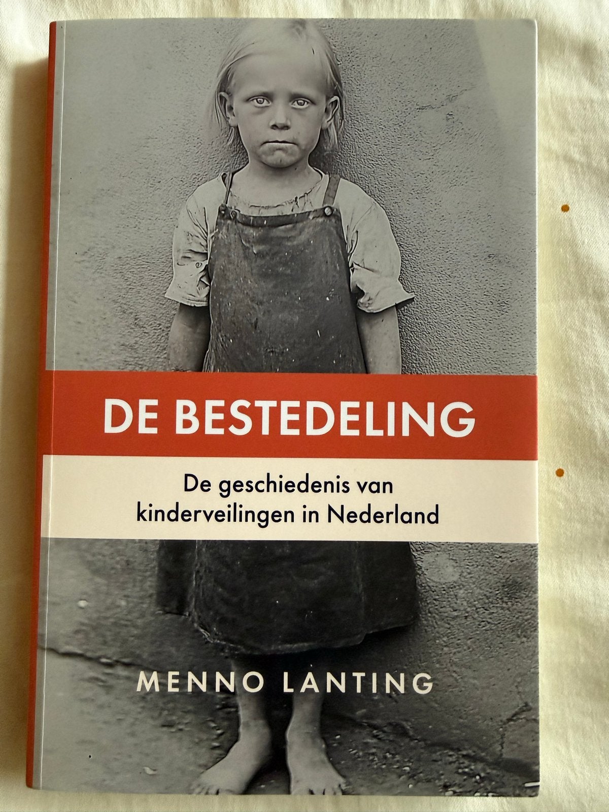 De Bestedeling - Menno Lanting (Gesigneerd), Ophalen of Verzenden, 20e eeuw of later, Zo goed als nieuw