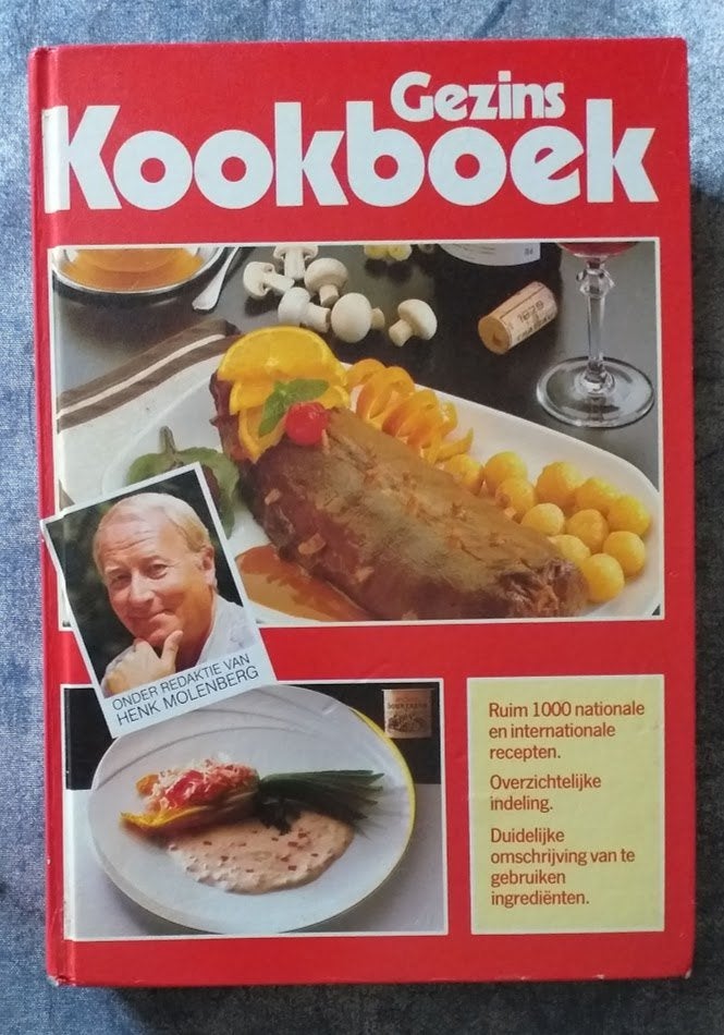 Gezins kookboek uit 1987 [4984]  [BoEtKo], Hoofdgerechten, Zo goed als nieuw, Henk Molenberg, Ophalen of Verzenden